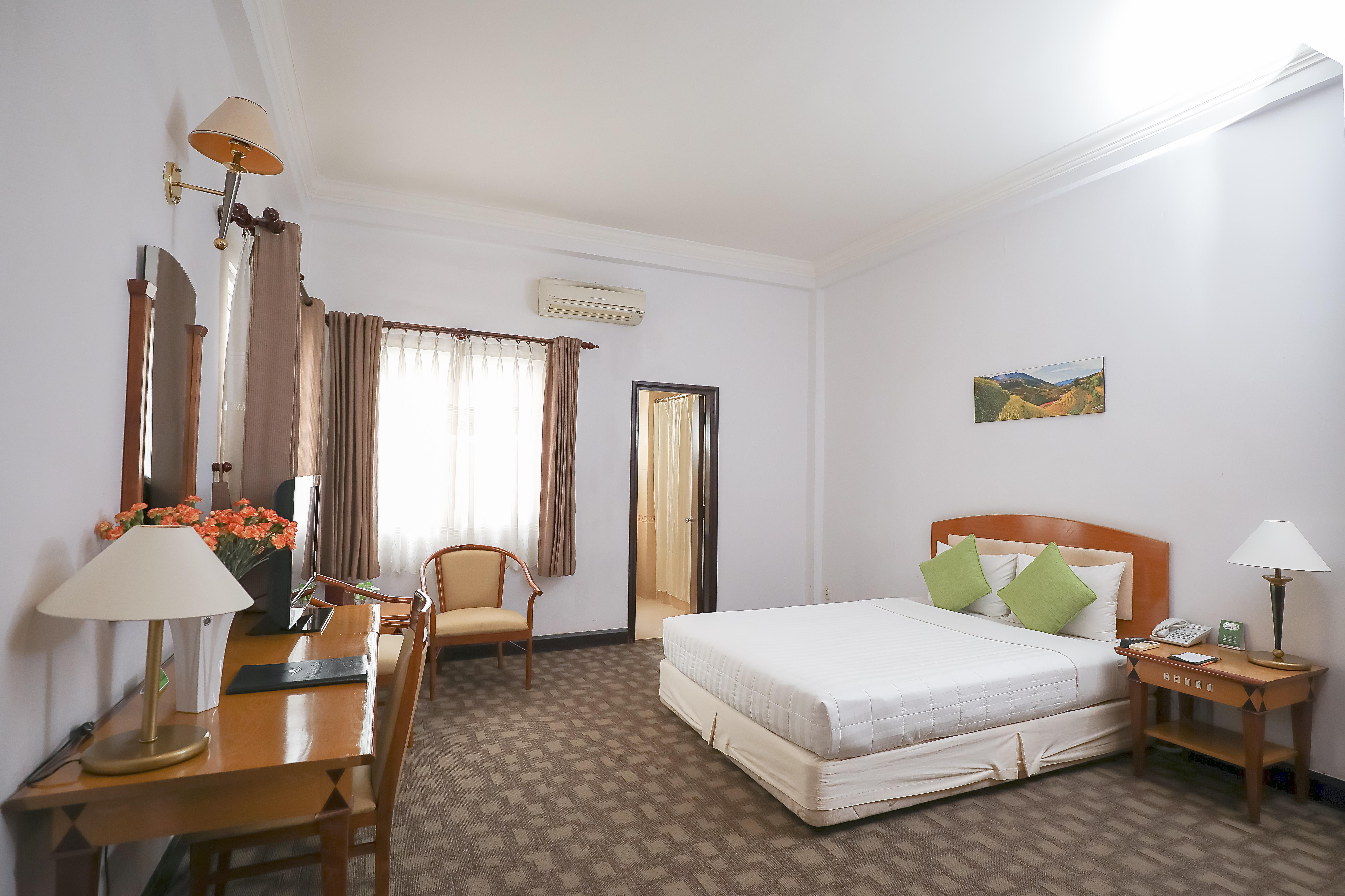 Liberty Sài Gòn Parkview Khách sạn 3*