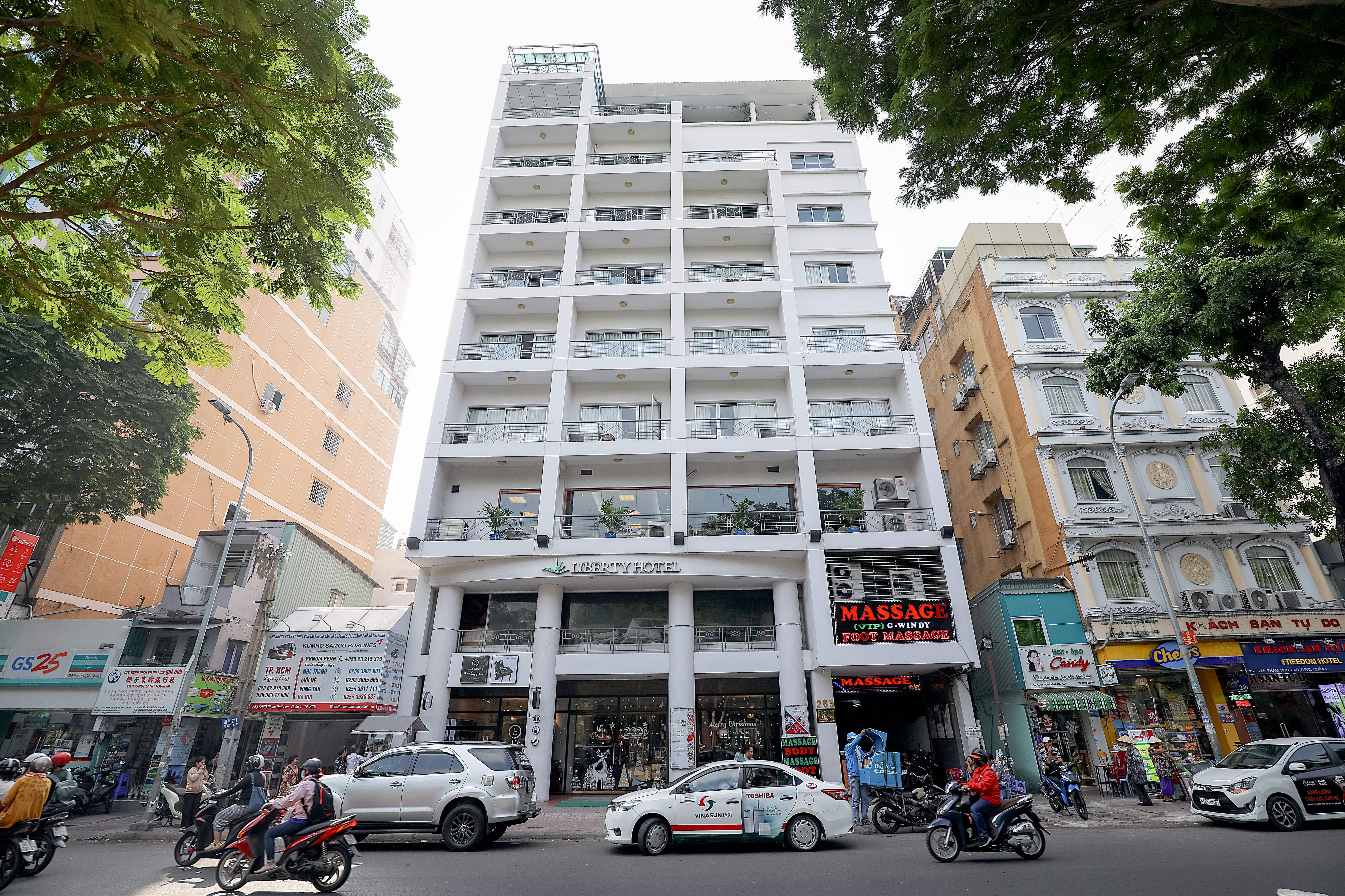 Liberty Sài Gòn Parkview Khách sạn