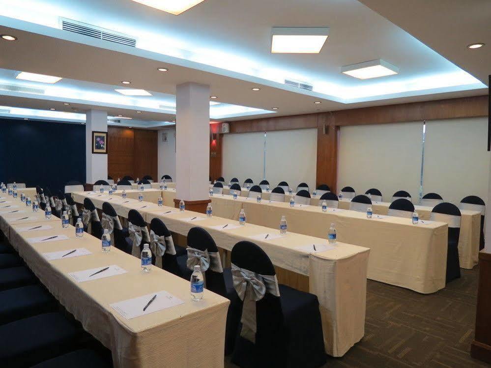 Liberty Sài Gòn Parkview Khách sạn